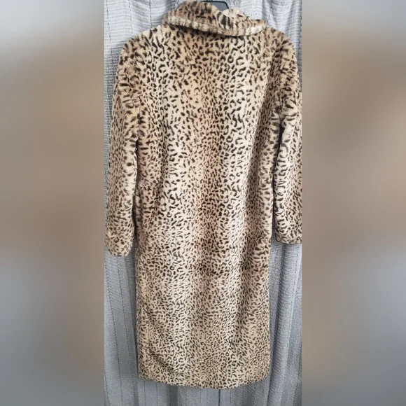 Leopard Print Faux Fur Coat. Size S NWT. - Picture 2 of 4